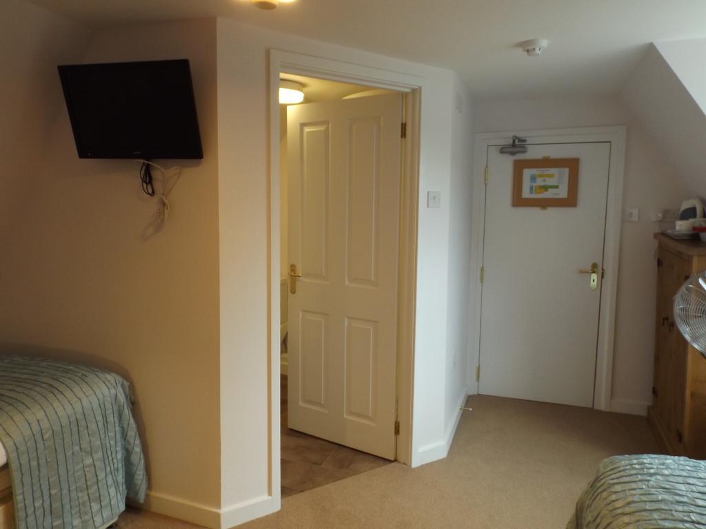 Old Riverview Guest House Huntingdon Room photo